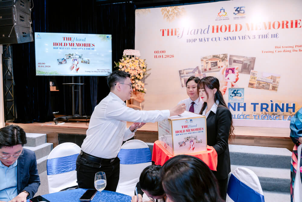 Lưu giữ lời nhắn gửi vào “Hộp thời gian 10 năm”