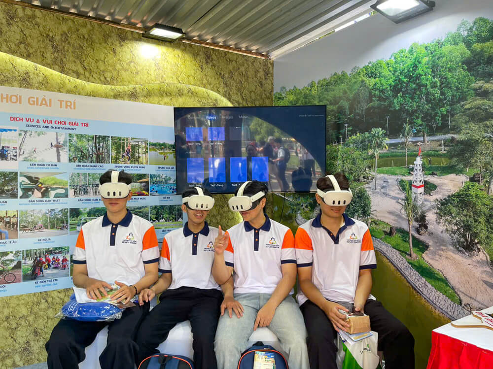 Ngày hội Du lịch TP. HCM lần thứ 22 diễn ra sôi động với sự tham gia của hơn 120 gian hàng