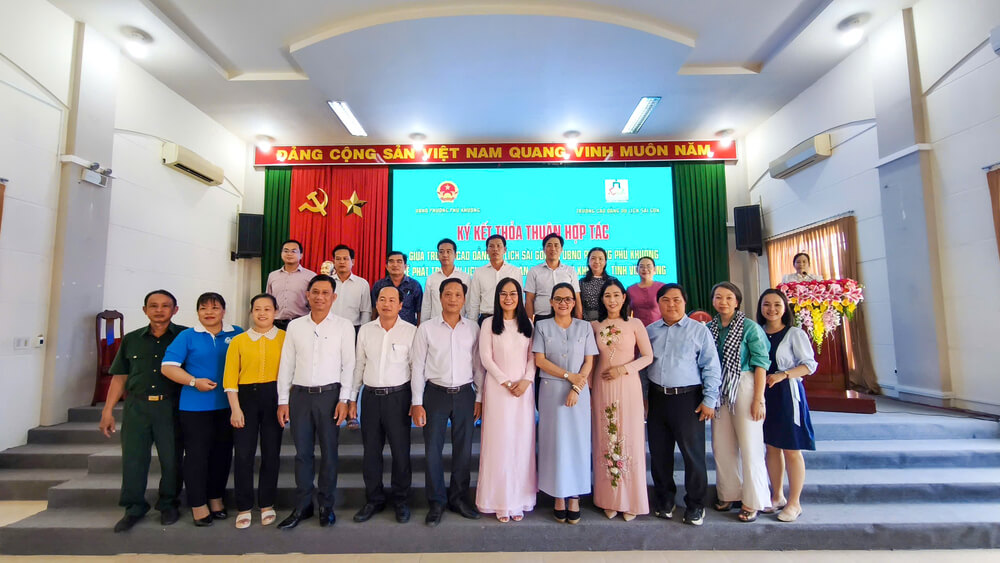 Sự kiện có sự tham dự của đại diện lãnh đạo Sở Văn hóa, Thể thao và Du lịch tỉnh Vĩnh Long, lãnh đạo địa phương cùng Ban Giám hiệu Trường Cao đẳng Du lịch Sài Gòn