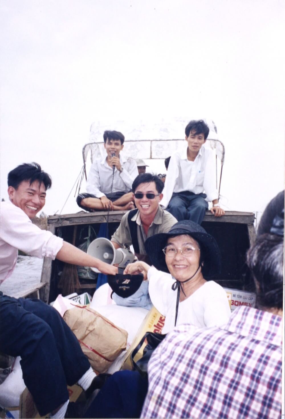 cưu tro Hue 1999