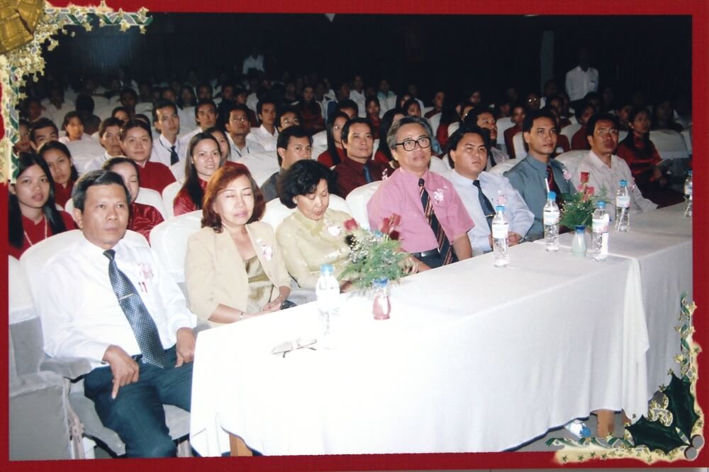 giang vien tham du 20.11.2004