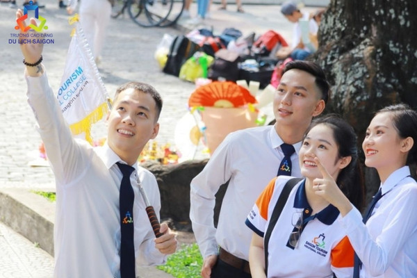 Sinh viên trường Cao đẳng Du lịch Sài Gòn trong môi trường đào tạo thực hành chuyên nghiệp