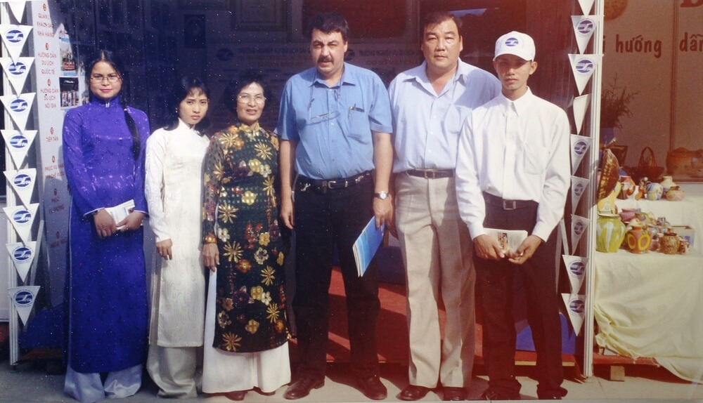 trien lam dam sen 1995