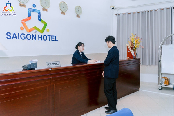 Nhân sự ngành Quản trị Khách sạn thành thạo kỹ năng đa nhiệm có lợi thế thăng tiến vượt trội trong ngành