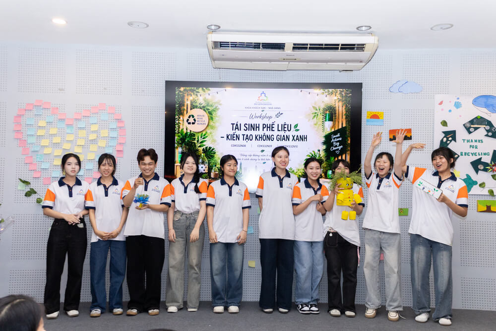 Các đội sáng tạo khi tham gia hoạt động tái chế phế liệu