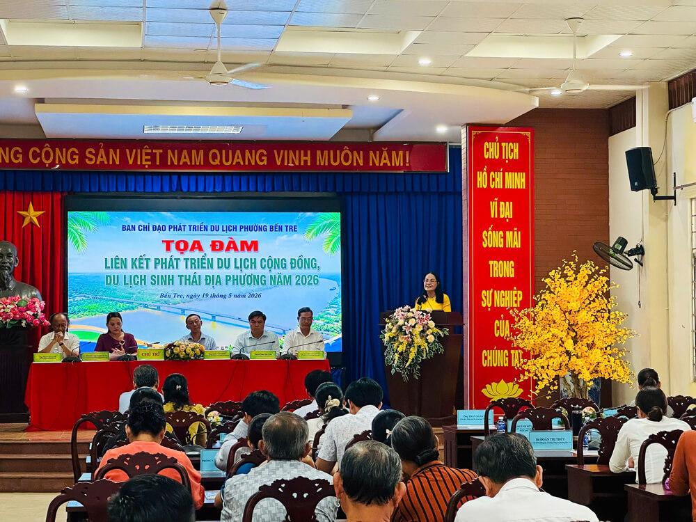 Th.S Ngô Thị Quỳnh Xuân - Hiệu trưởng Trường Cao đẳng Du lịch Sài Gòn phát biểu