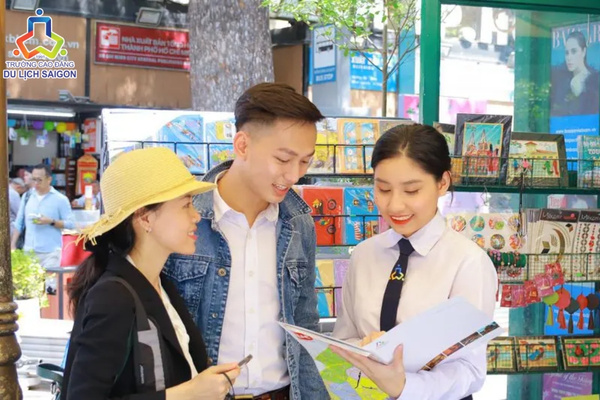 Chuyên ngành Quản trị Lữ hành đào tạo bài bản về thiết kế tour, điều hành chương trình du lịch