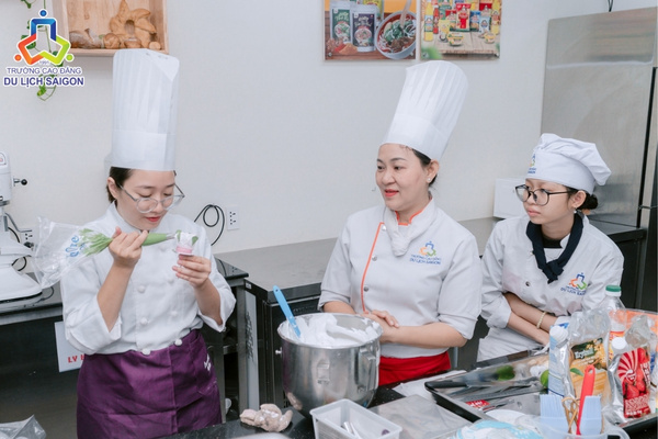 Kiến thức ẩm thực vững chắc kết hợp với tư duy sáng tạo giúp đầu bếp chinh phục khẩu vị thực khách