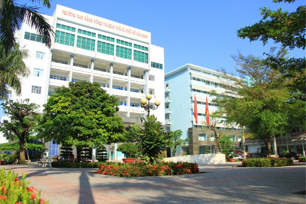 Trường Cao đẳng Công thương với học phí ổn định từ 280.000 - 350.000 đồng/tín chỉ