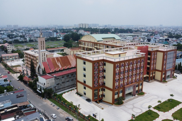 Trường Cao đẳng giao thông vận tải thuộc trường có học phí nhóm thấp nhất thành phố
