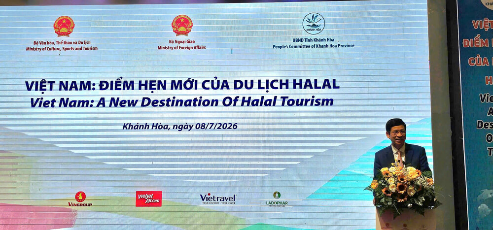 Ông Hồ An Phong - Thứ trưởng Bộ Văn hóa, Thể thao và Du lịch phát biểu