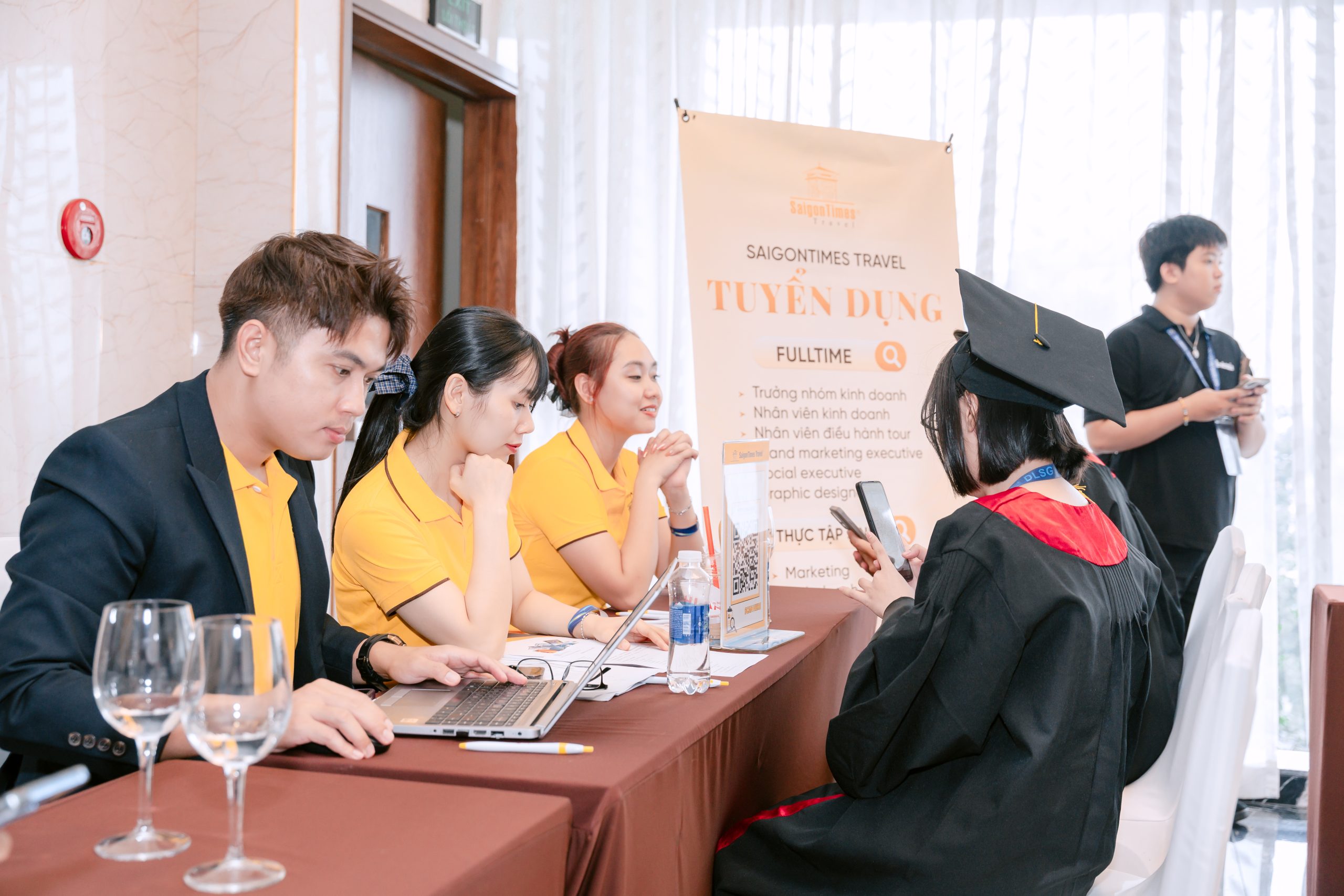 Lễ tốt nghiệp 2026