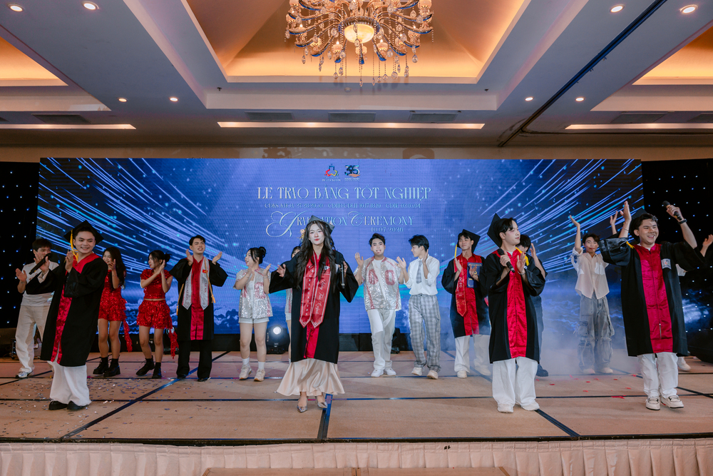 Lễ tốt nghiệp 2026