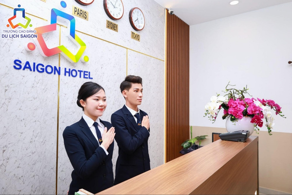 Sinh viên ngành Du lịch cần vững chuyên môn, giỏi ngoại ngữ và rèn luyện thái độ chuyên nghiệp