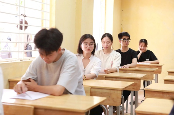 Thí sinh nên cân nhắc thực hiện thủ tục này khi nghi ngờ về sai sót trong quá trình chấm thi