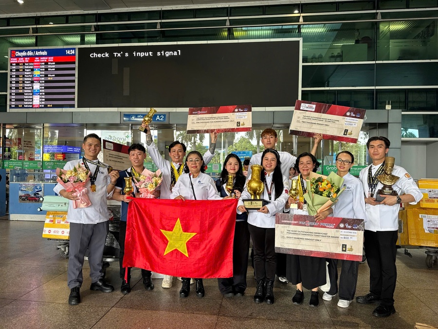 Đoàn đầu bếp Việt Nam tại cuộc thi ẩm thực quốc tế Battle of the Chefs 2026 ở Penang, Malaysia.